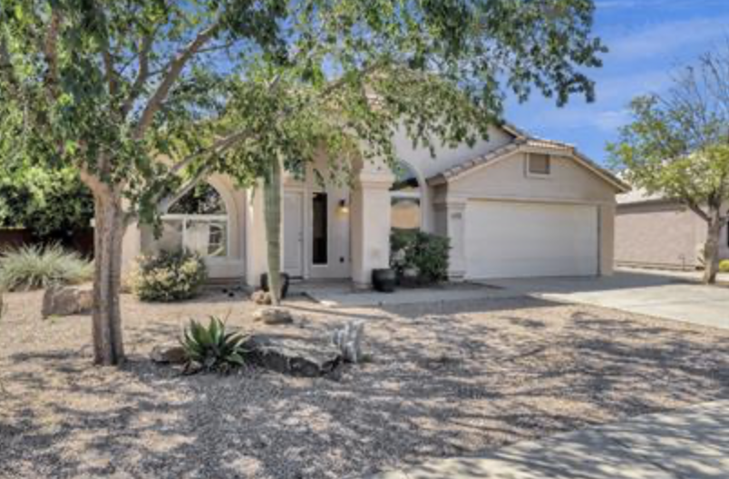 647 W FREMONT DR